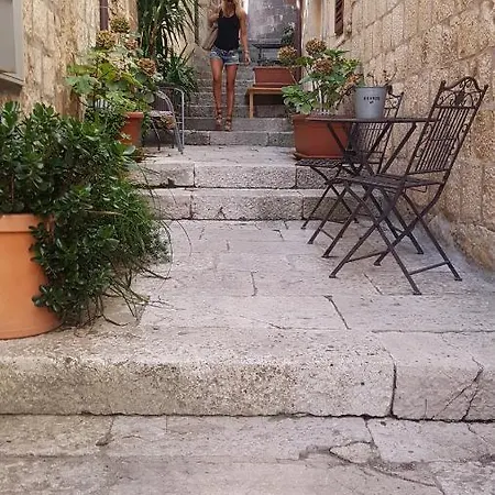 Marco's Nest -main Door 1 Bedroom Duplex Old Town Διαμέρισμα